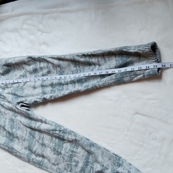 Athleta, Farallon Lounge, Casual Jogger Pants, Sz M, Green Camouflage - Picture 5 of 9